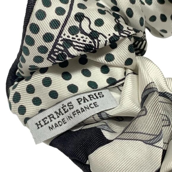Auth HERMES - Dark Gray White Multi Silk None Other Jewellery - Picture 2 of 3